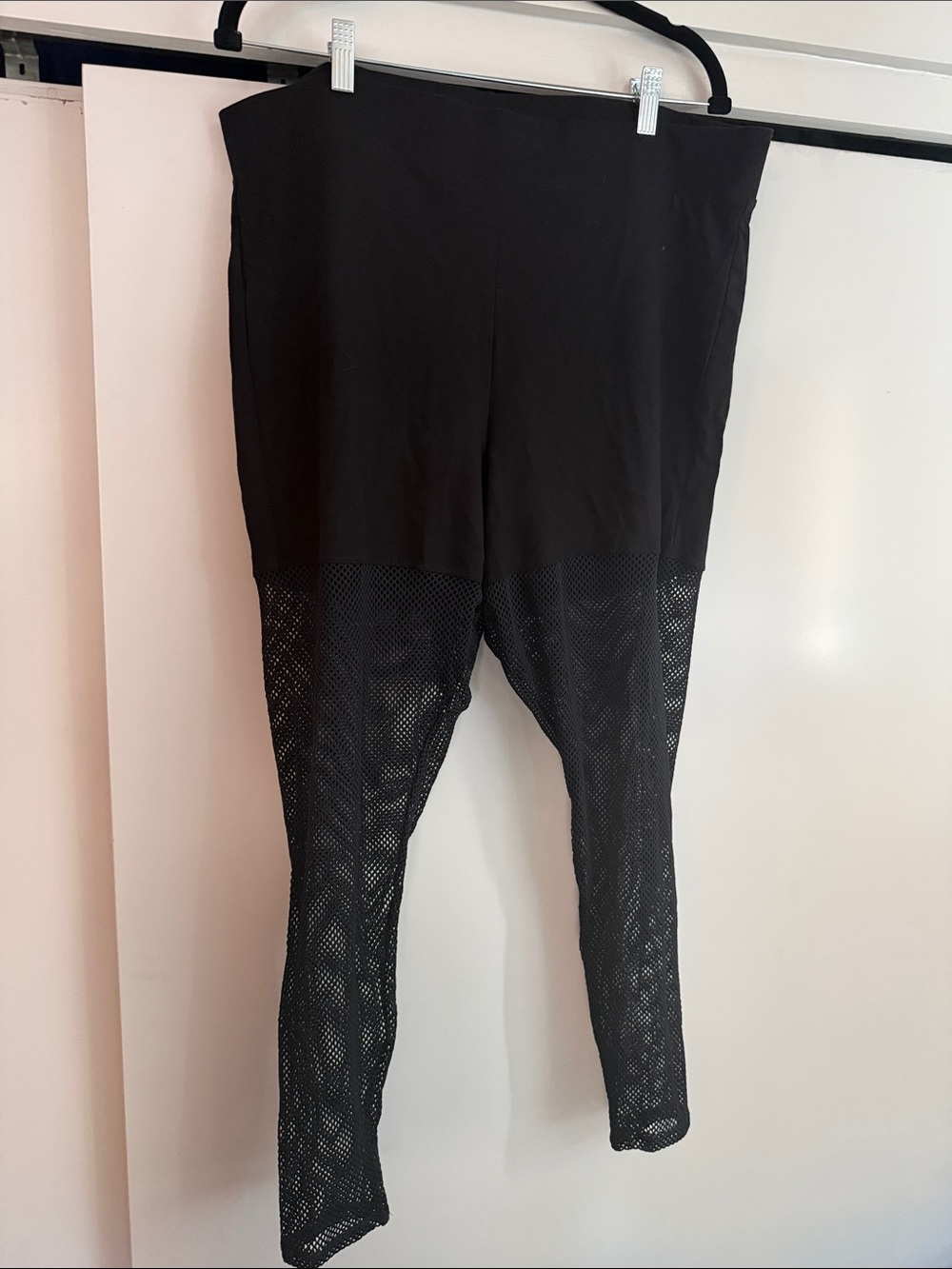 torrid Black High-Rise Mesh-Panel Leggings